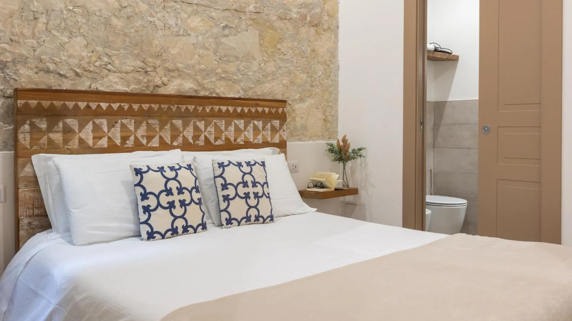 La Residenza Sul Largo Hotel Cagliari 3*,  Italy