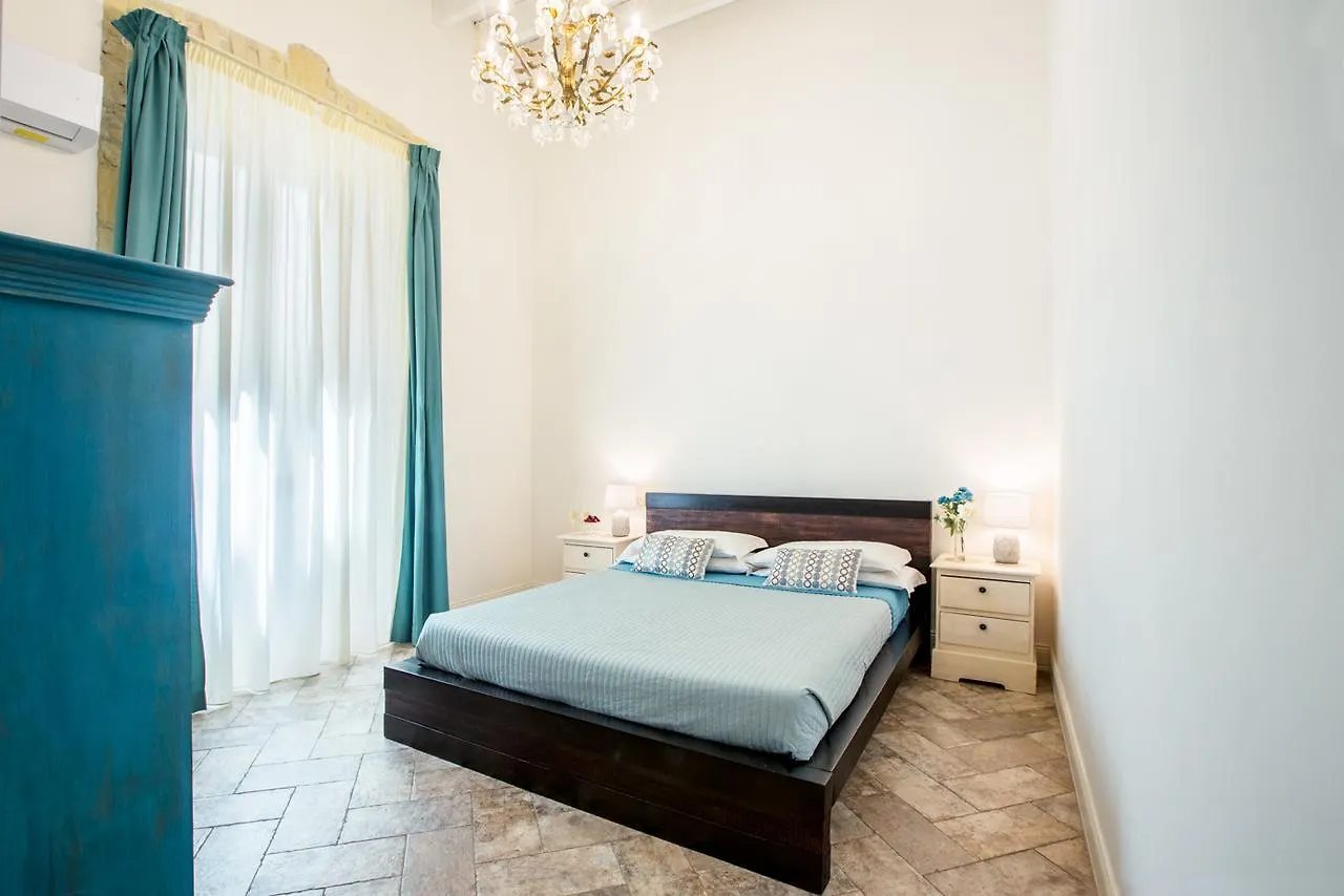 *** Guest house La Residenza Sul Largo Hotel Cagliari Italy